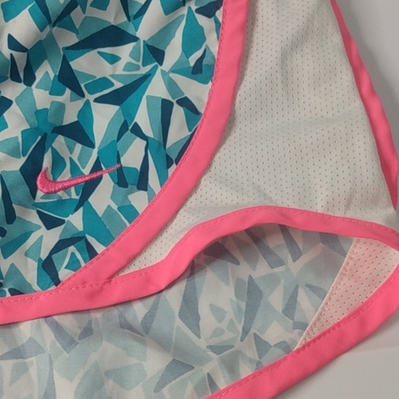 Nike Tempo running shorts for girls Allover Print 2 with an inner brief size XL - Picture 2 of 12